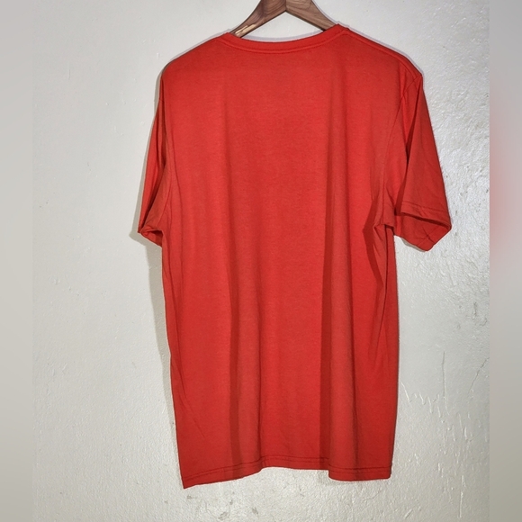 Howler Head Red Graphic T-Shirt - Picture 2 of 3